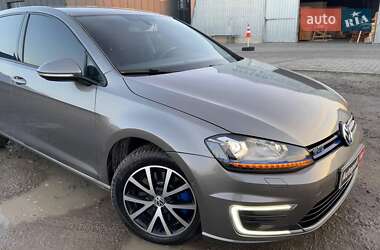 Хетчбек Volkswagen Golf 2015 в Львові