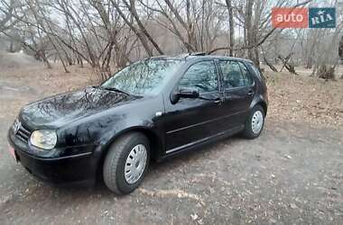 Хэтчбек Volkswagen Golf 2000 в Сумах