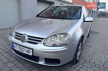 Хэтчбек Volkswagen Golf 2004 в Ивано-Франковске