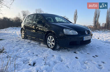 Хэтчбек Volkswagen Golf 2004 в Нежине