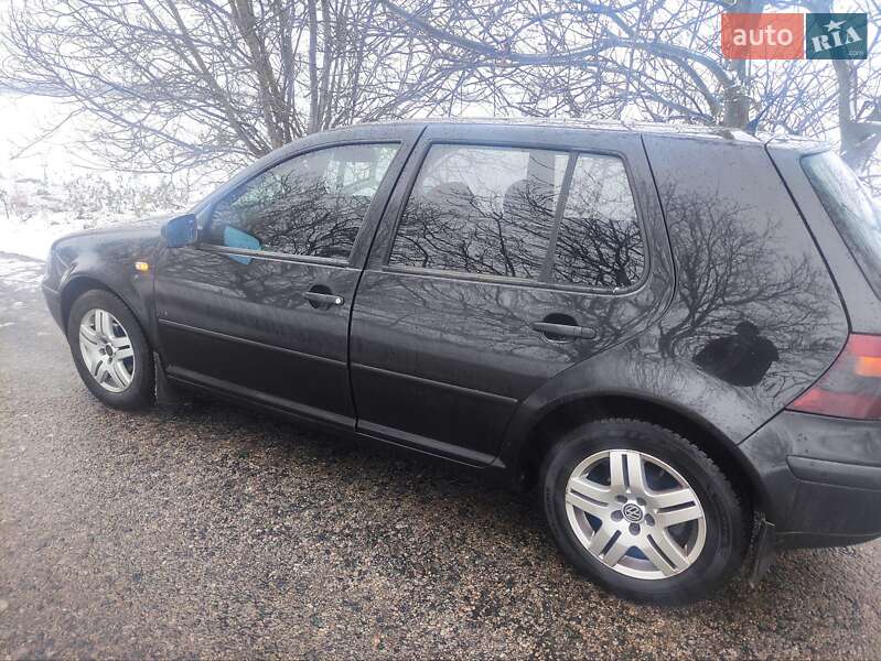 Хетчбек Volkswagen Golf 2001 в Білій Церкві