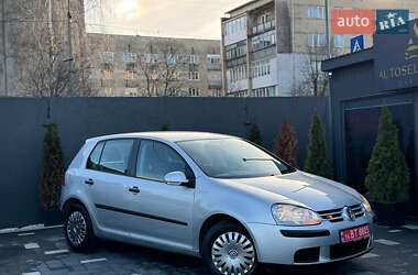 Хэтчбек Volkswagen Golf 2005 в Дрогобыче