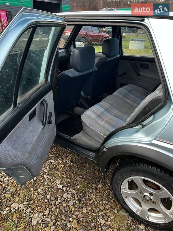 Хэтчбек Volkswagen Golf 1989 в Косове