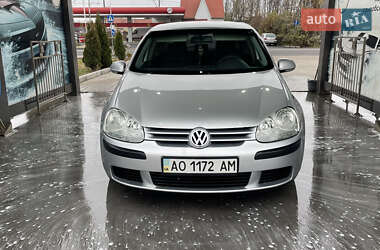 Хетчбек Volkswagen Golf 2004 в Ужгороді