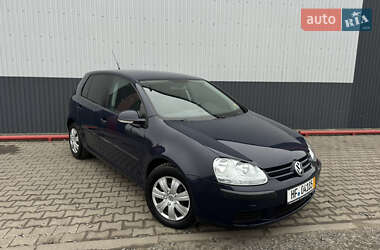 Хэтчбек Volkswagen Golf 2006 в Луцке