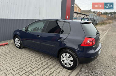 Хэтчбек Volkswagen Golf 2006 в Луцке