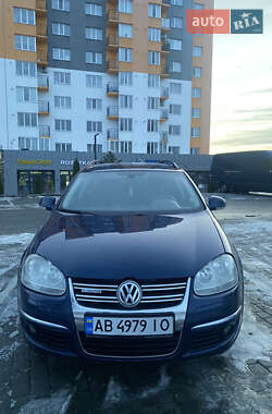 Універсал Volkswagen Golf 2009 в Вінниці