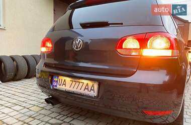 Хэтчбек Volkswagen Golf 2009 в Тернополе