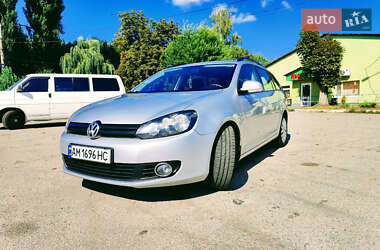 Универсал Volkswagen Golf 2010 в Житомире