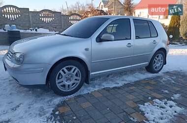 Хэтчбек Volkswagen Golf 2001 в Черновцах