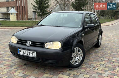 Хэтчбек Volkswagen Golf 2001 в Миргороде