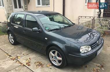 Хэтчбек Volkswagen Golf 2002 в Богородчанах