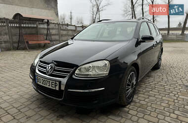 Универсал Volkswagen Golf 2008 в Бучаче