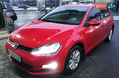 Хэтчбек Volkswagen Golf 2013 в 