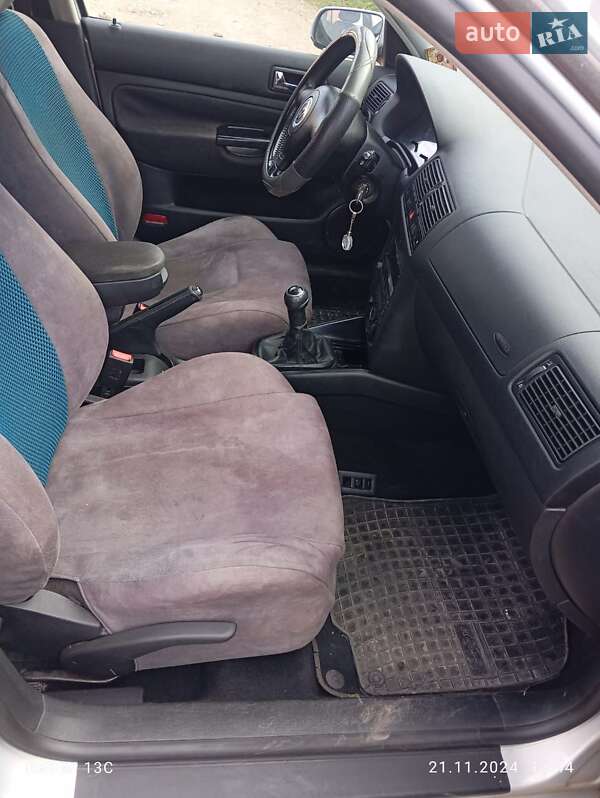 Универсал Volkswagen Golf 1999 в Бориславе фото 12 Универсал Volkswagen Golf 1999 в Бориславе