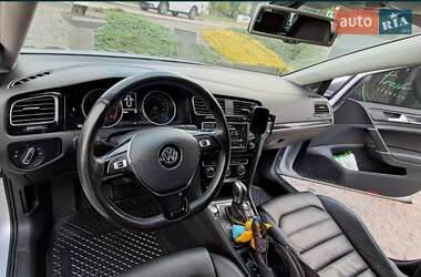 Универсал Volkswagen Golf 2015 в Львове