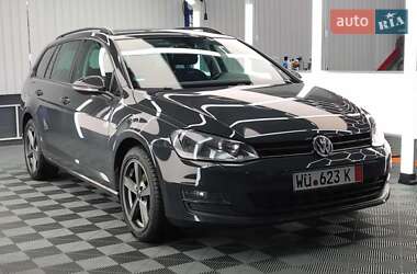 Универсал Volkswagen Golf 2016 в Киеве