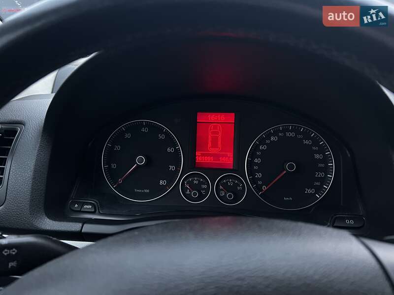 Універсал Volkswagen Golf 2009 в Львові