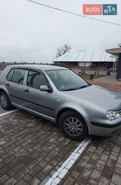 Хетчбек Volkswagen Golf 2002 в Оржиці