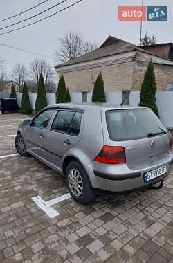 Хетчбек Volkswagen Golf 2002 в Оржиці