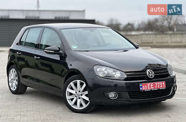 Хэтчбек Volkswagen Golf 2009 в Луцке