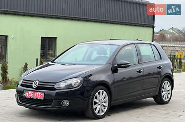 Хэтчбек Volkswagen Golf 2009 в Луцке