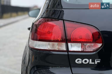 Хэтчбек Volkswagen Golf 2009 в Луцке