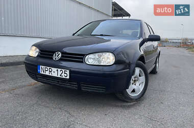 Хетчбек Volkswagen Golf 1998 в Хусті