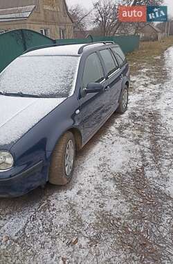 Универсал Volkswagen Golf 2004 в Шполе