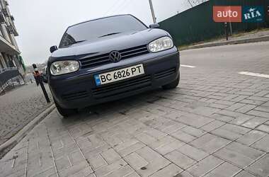 Хетчбек Volkswagen Golf 2000 в Куликові