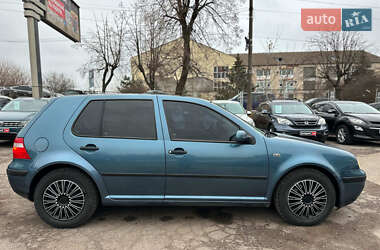 Хэтчбек Volkswagen Golf 2003 в Виннице