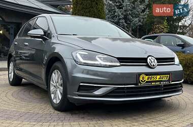 Хэтчбек Volkswagen Golf 2018 в Львове