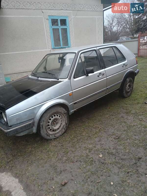 Хэтчбек Volkswagen Golf 1986 в Борщеве