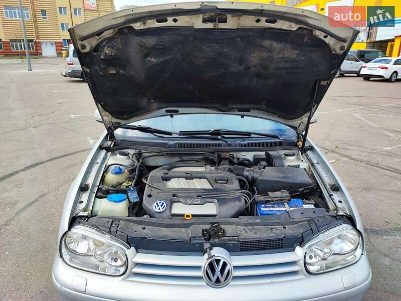 Хетчбек Volkswagen Golf 1999 в Житомирі