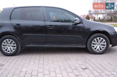 Хетчбек Volkswagen Golf 2009 в Бродах