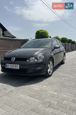 Універсал Volkswagen Golf 2014 в Тернополі