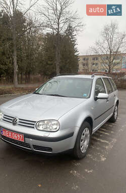 Універсал Volkswagen Golf 2002 в Луцьку