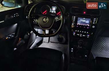 Хэтчбек Volkswagen Golf 2013 в Мукачево