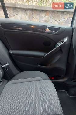 Хэтчбек Volkswagen Golf 2008 в Луцке