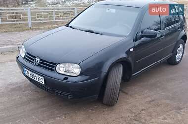 Хетчбек Volkswagen Golf 2002 в Чернігові