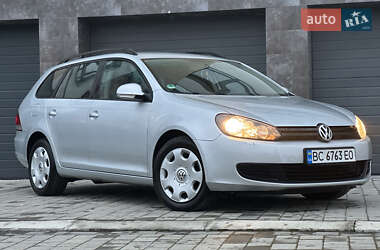 Універсал Volkswagen Golf 2010 в Дрогобичі