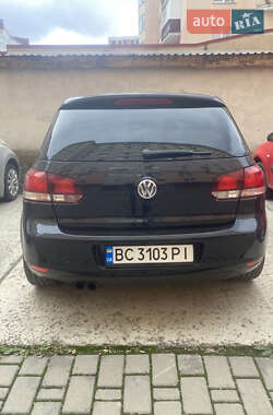Хэтчбек Volkswagen Golf 2009 в 