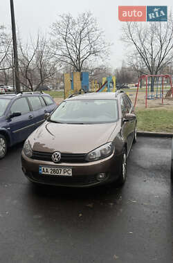 Универсал Volkswagen Golf 2011 в Киеве