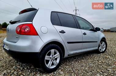 Хетчбек Volkswagen Golf 2008 в Яворові