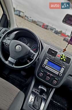 Хетчбек Volkswagen Golf 2008 в Яворові