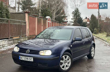 Хэтчбек Volkswagen Golf 2002 в Ровно