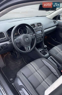 Універсал Volkswagen Golf 2012 в Рівному