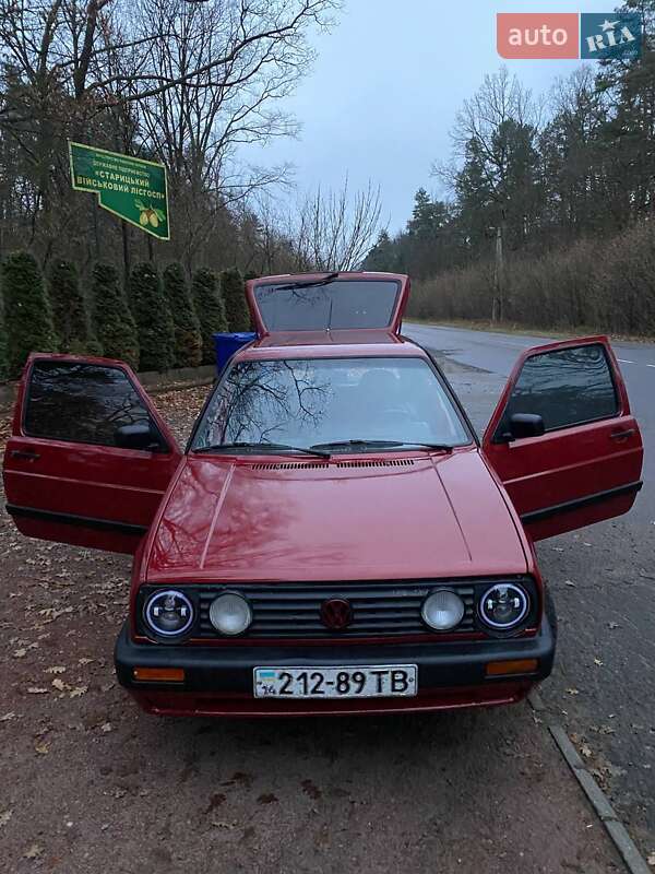 Хэтчбек Volkswagen Golf 1988 в Яворове