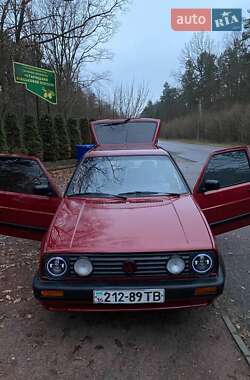 Хэтчбек Volkswagen Golf 1988 в Яворове