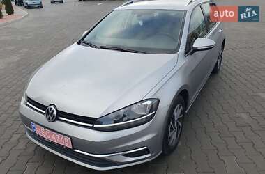 Універсал Volkswagen Golf 2018 в Луцьку